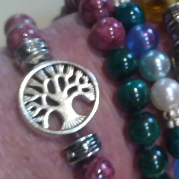 Boho Tree of Life Stretch Bead Bracelets 🌼 - Picture 7 of 10